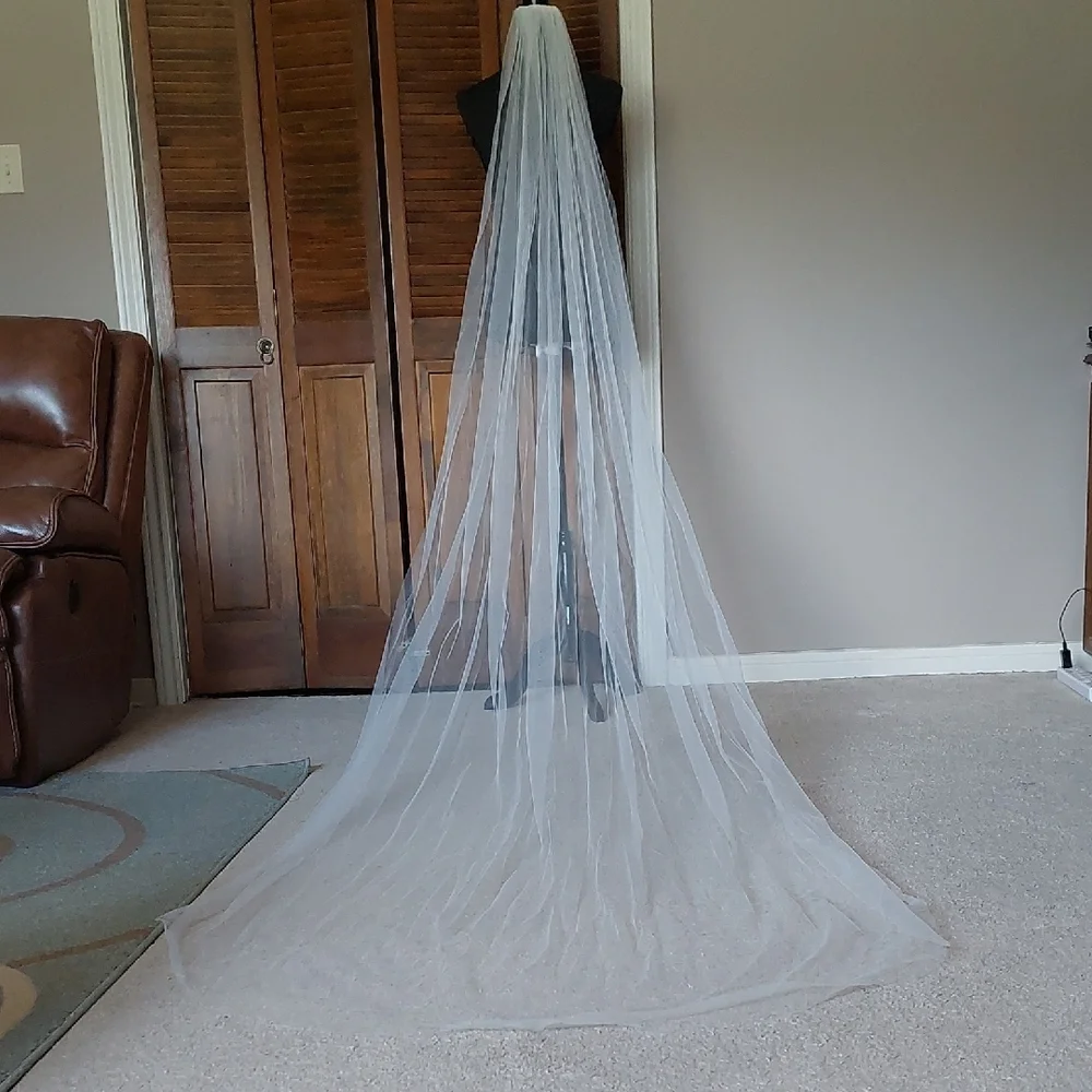 Elegant Ivory Cathedral Length Veil w/Comb